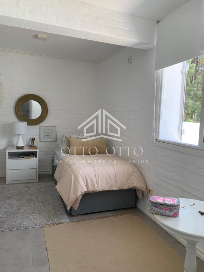Casa en venta en Montoya 3Dorm, pileta, 300mts del Mar
