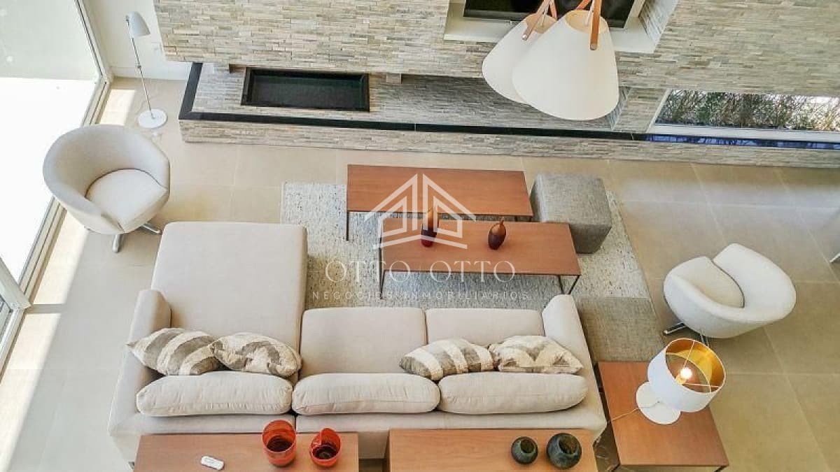 Casa en venta y alquiler temporario  5 dormitorios