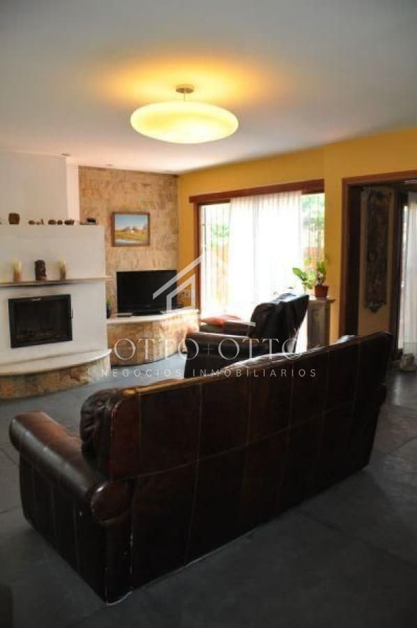 Casa en venta Playa Mansa 6 dormitorios