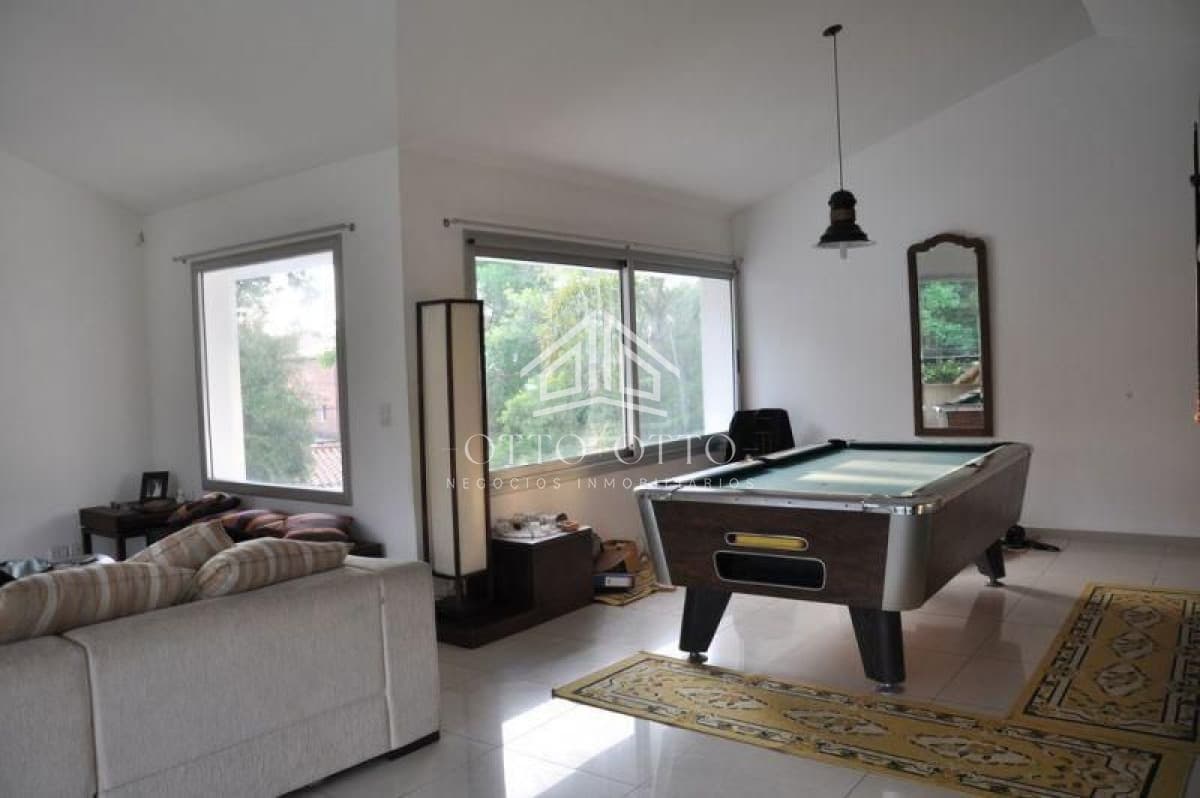 Casa en venta Playa Mansa 6 dormitorios