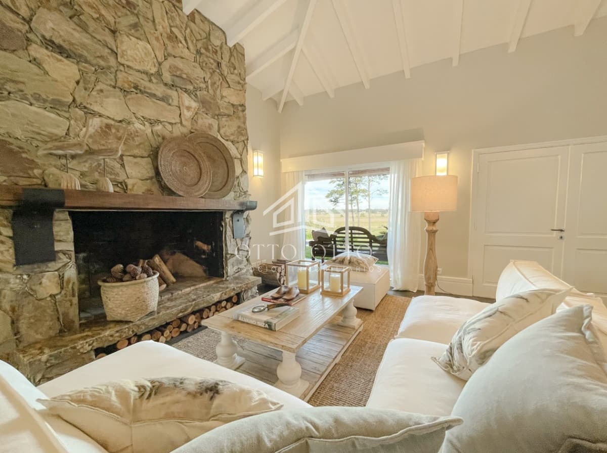 Magnífica casa totalmente reciclada!