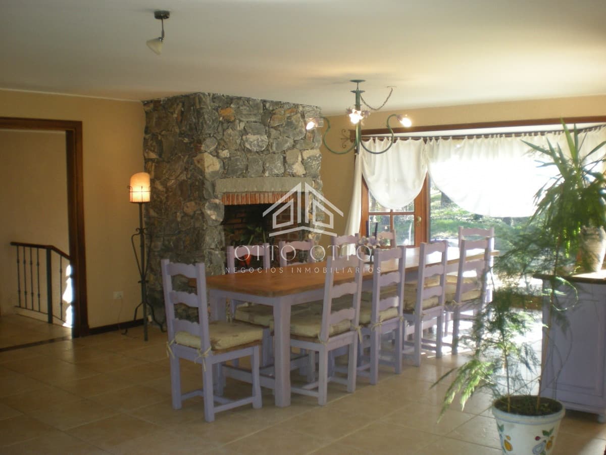 Casa en venta Lugano Marly 4 dormitorios
