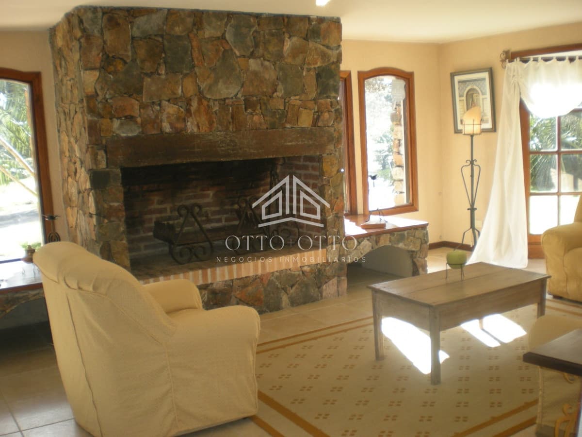 Casa en venta Lugano Marly 4 dormitorios
