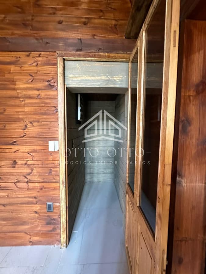Hermoso Local Gastronómico o Comercial con instalaciones listas en Punta del Este en Venta o Alquiler