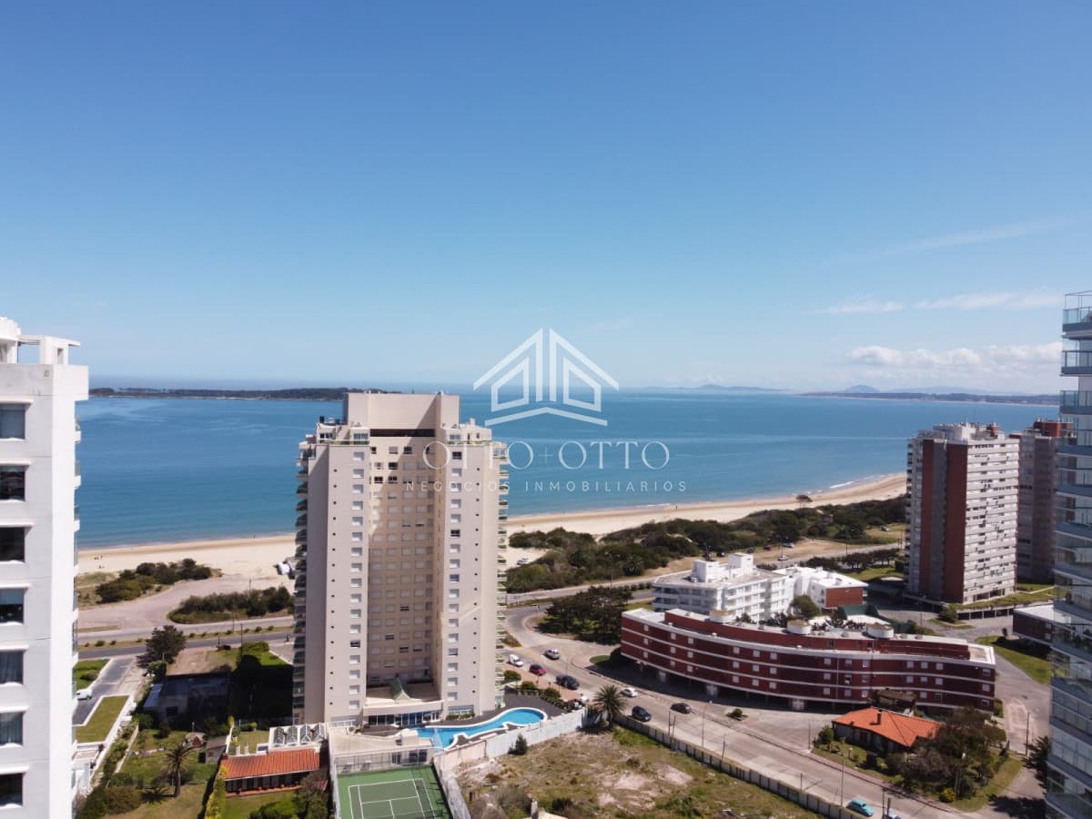 Lote en venta en Playa Mansa 