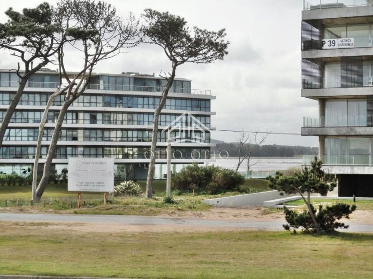 Terreno en venta Pinares 