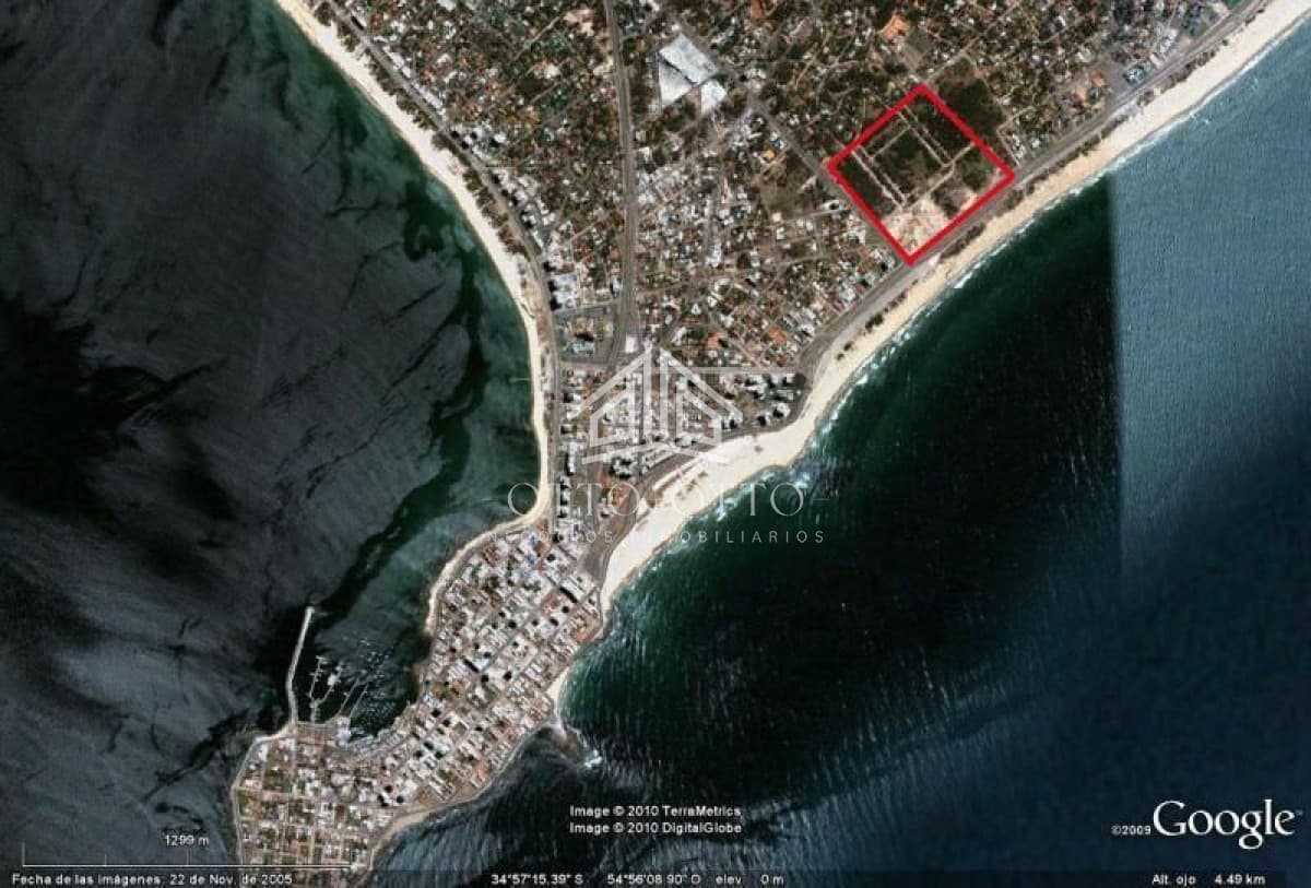 Terreno en venta Playa Brava 