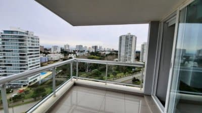 Apartamento ID.38074 - Apartamento de 3 dormitorios en Torre de Categoría - Península, Punta del Este