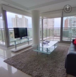 Apartamento ID.38074 - Apartamento de 3 dormitorios en Torre de Categoría - Península, Punta del Este