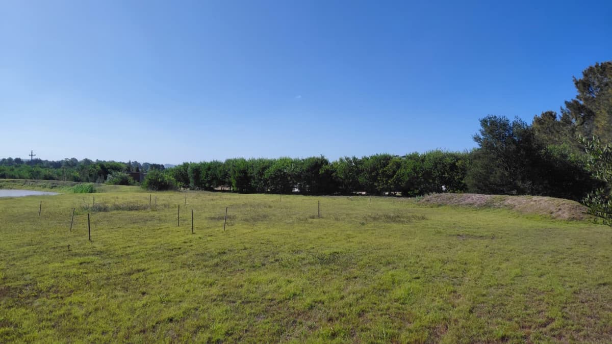 venta de terrenos en barrio privado aura con vistas al golf
