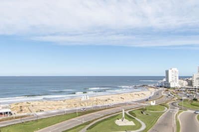 Departamento en Venta de Tres Dormitorios en Pozo