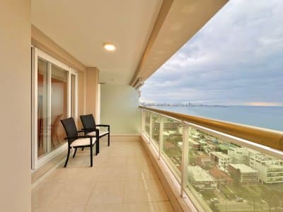 Apartamento de tres dormitorios en Venta en Pozo, Mansa Punta del Este