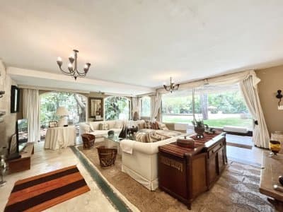 Casa en Venta de Cinco Dormitorios en San Rafael